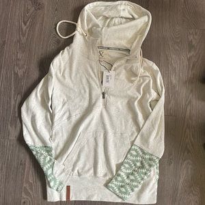 Ampersand Ave Avenue & Quarter 1/4 Zip Sweatshirt NWT Aztec print